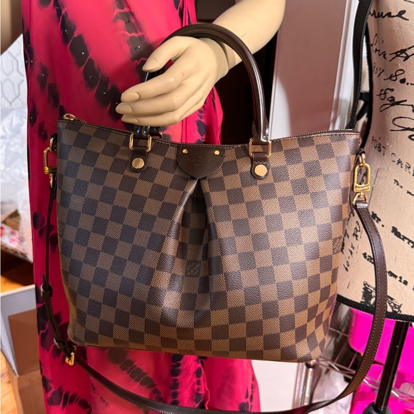 Beautiful Louis Vuitton SIENA PM Damier ebene with long strap, duster and cert. - Picture 13 of 16
